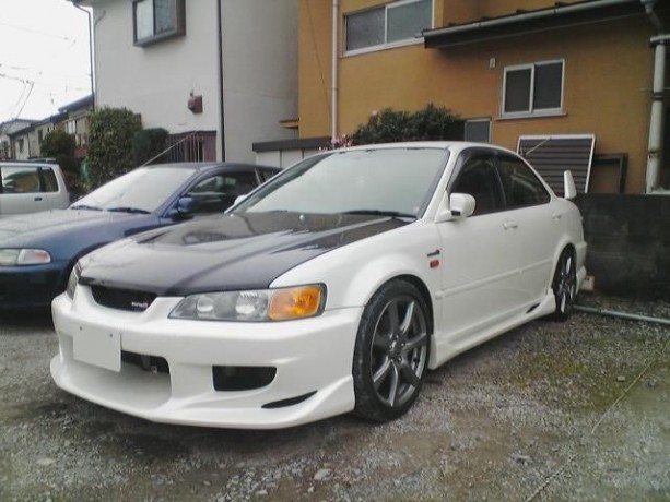 Накладки на пороги "C-West" Honda Accord/Torneo (CF3, CF4, CF5) купить недорого с доставкой в Пушкино