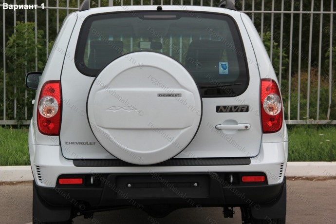 Чехол запасного колеса Chevrolet Niv@ с эмблемой Chevrolet купить недорого с доставкой в Пушкино