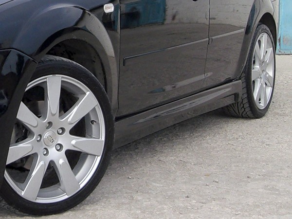 Накладки на пороги "ICС" для Ford Focus 2 (седан, хэтчбек 3-5D)(2004-2011) купить недорого с доставкой в Пушкино