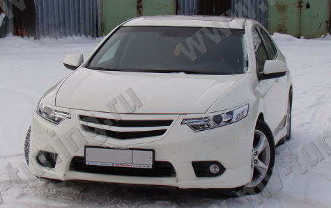 Планка в решетку радиатора "Sport" для Honda Accord VIII (2011-2013) купить недорого с доставкой в Пушкино